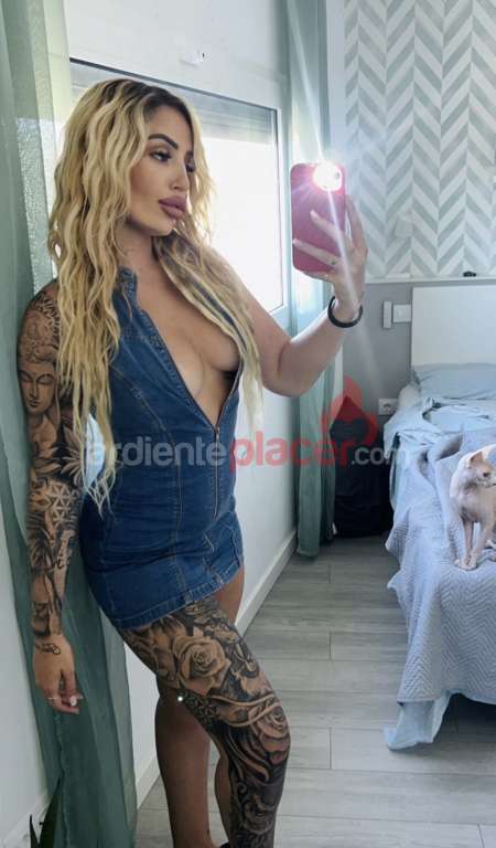 Raquel caliente y pasional