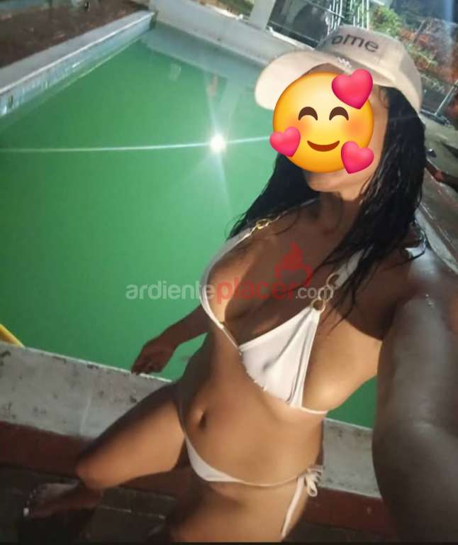 Joven venezolana nueva en la zona