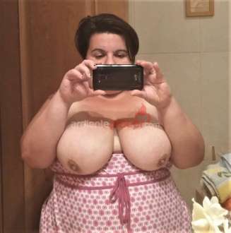 FÓLLAME A PELO Y DÉJAME PREÑADA. SOY ESPAÑOLA GORDA Y PERVERTIDA.
