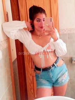 ISABELA,, HERMOSA Y SEXI COLOMBIANA