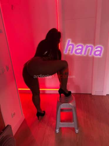 PARLA HANNA COLOMBIANITA CALIENTE Y CON MUCHAS GANAS DE FOLLAR
