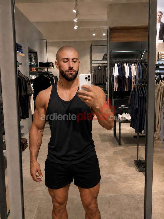Miguel XL masajes relajantes €€€€
