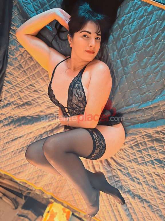 LINDAS ESCORT IMPLICADAS Y COMPLETAS