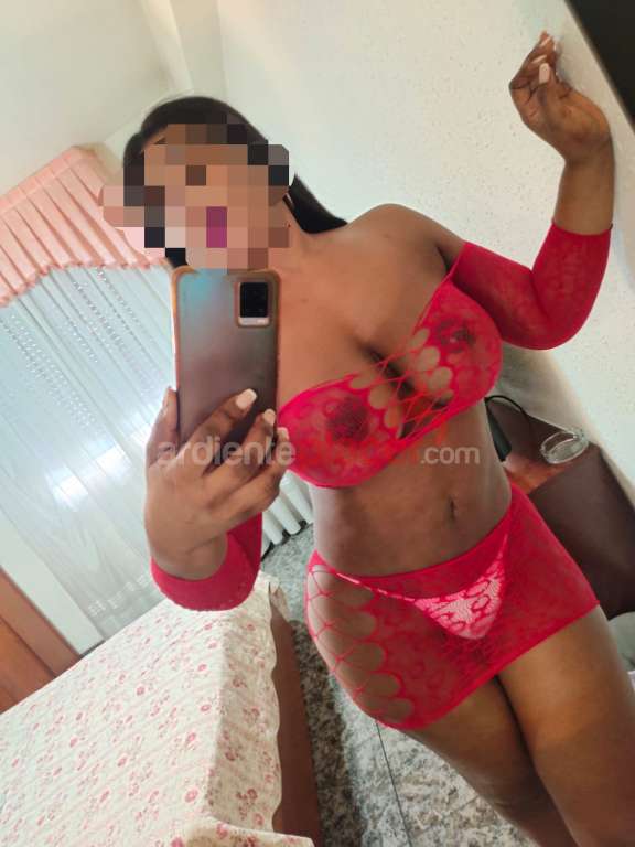 SOLO SALIDAS. FIESTERA DISPUESTA PARA DARTE PLACER