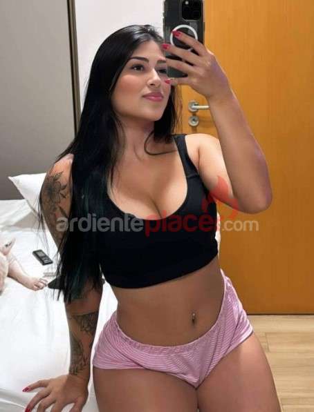 NIÑA LATINA TENGO CURVAS DE INFARTO ! ! ! !