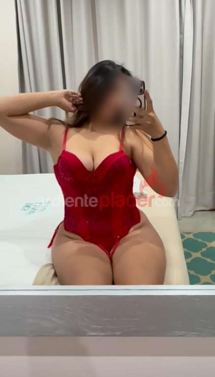Latina hermosa por donde la mires, para un momento espectacular