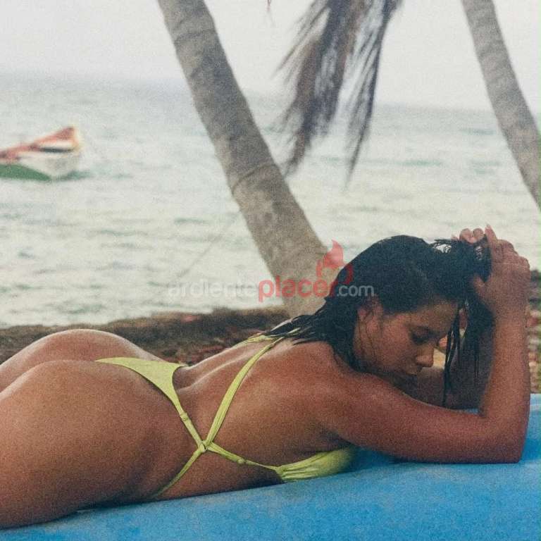 Sthefany llena de pasión y encanto en Carlet