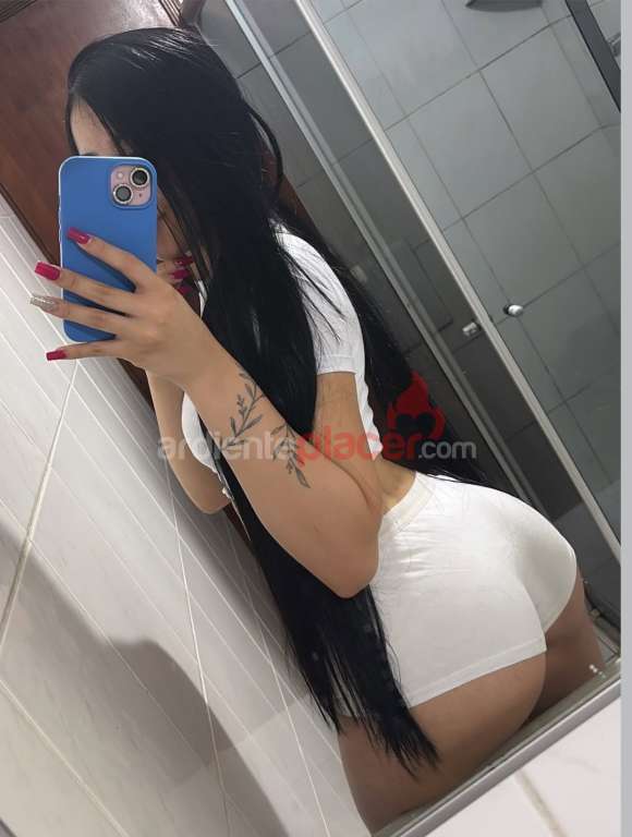 ✨JULISSA, 23 AÑOS —POR PRIMERA VEZ EN JEREZ DE LA FONTERA ✨
