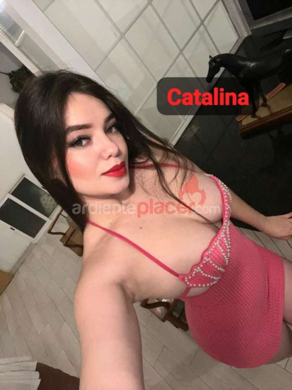 CATALINA LATINA ENCANTADORA